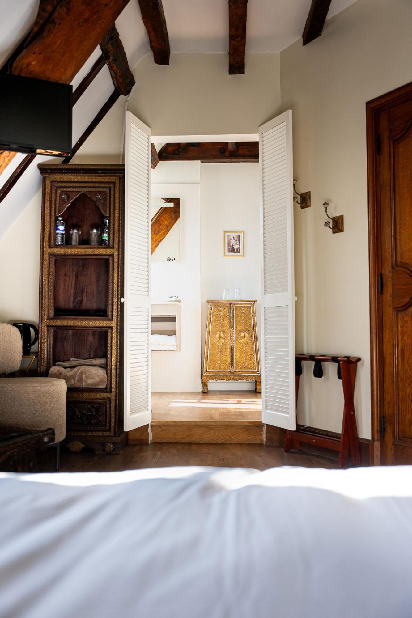 Bed and Breakfast La Meffrais 1741 Dinan Habitación foto